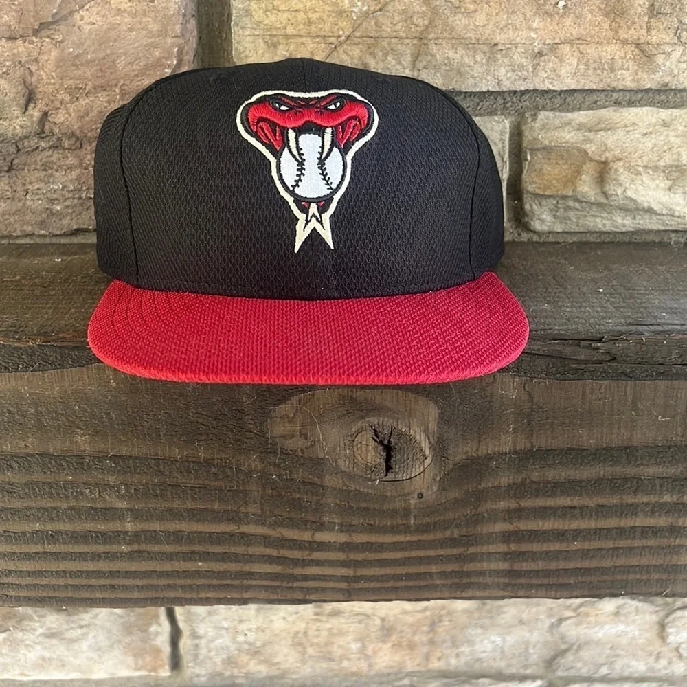 New Era Authentic Diamond Backs Baseball Hat 7 1/8th